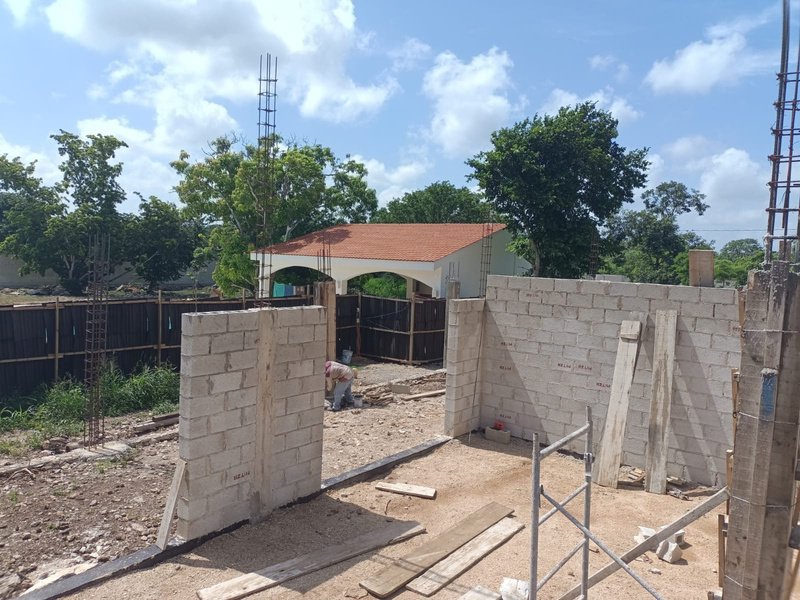 Estructura de techo en obra, Casa Hunucmá etapa 3
