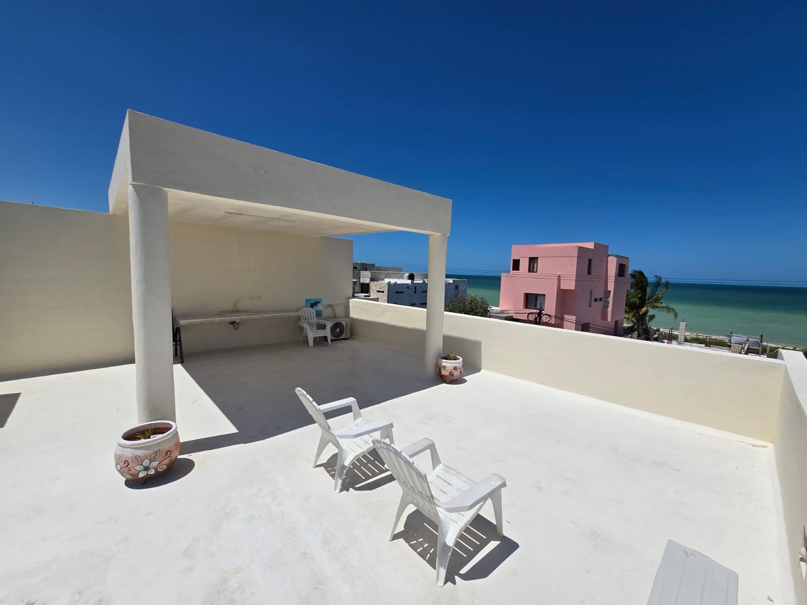 Terraza en la azotea con vista al mar, Casa San Benito
